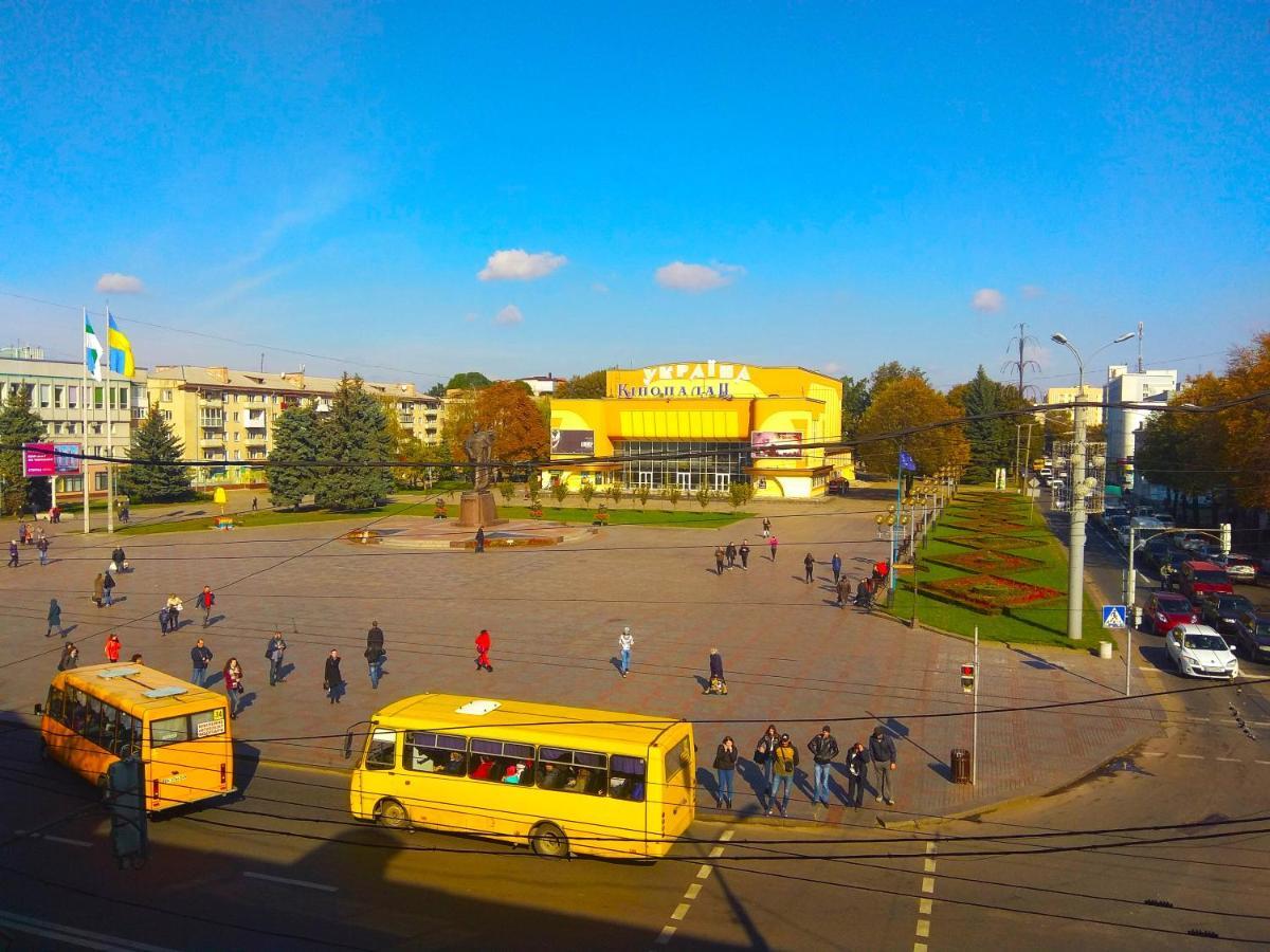 Rivne Hostel Exterior foto